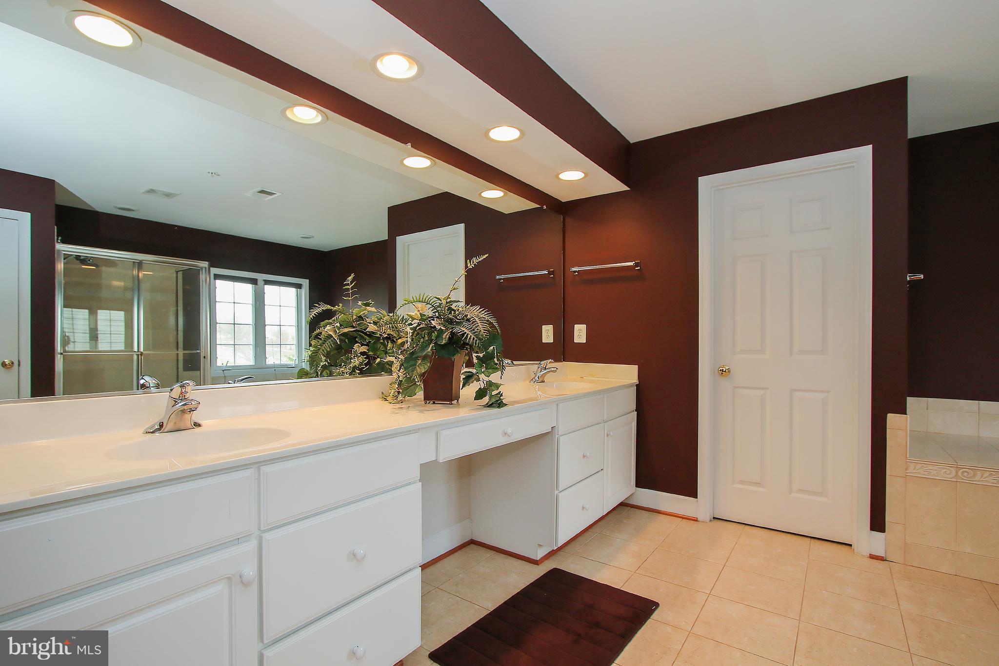 12814 West Old Baltimore Road Boyds, MD 20841 - Photo 19 of 30 Bath (Master)