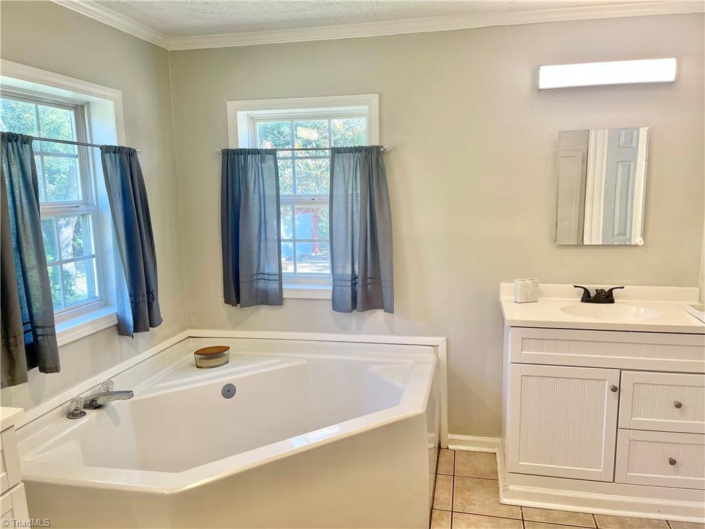 1226 Hill Road King, NC 27021 - Photo 15 of 28