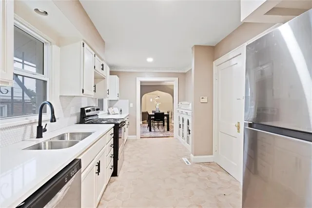 $234,900 | 1122 East 76th Street, Kansas City, MO 64131