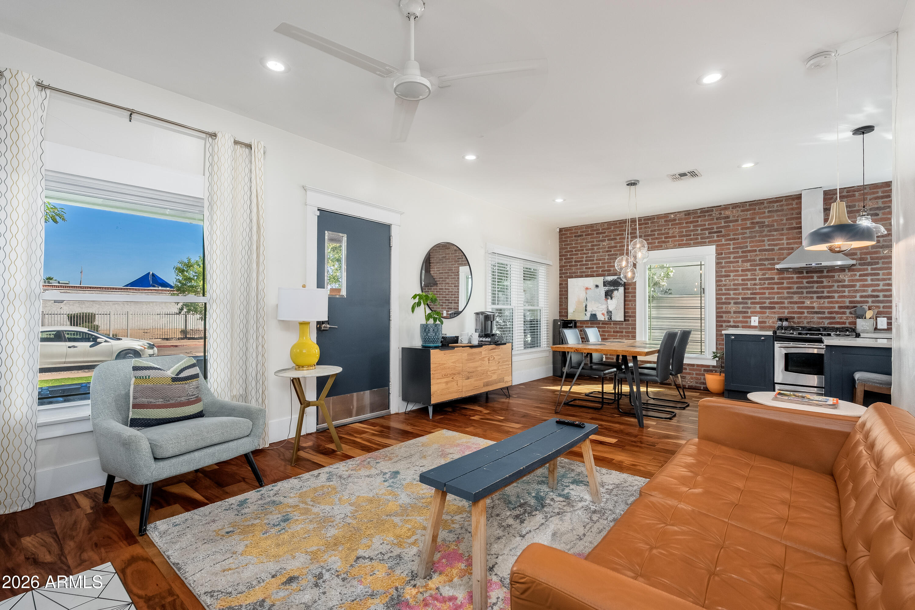 933 East Granada Road Phoenix, AZ 85006 - Photo 8 of 56