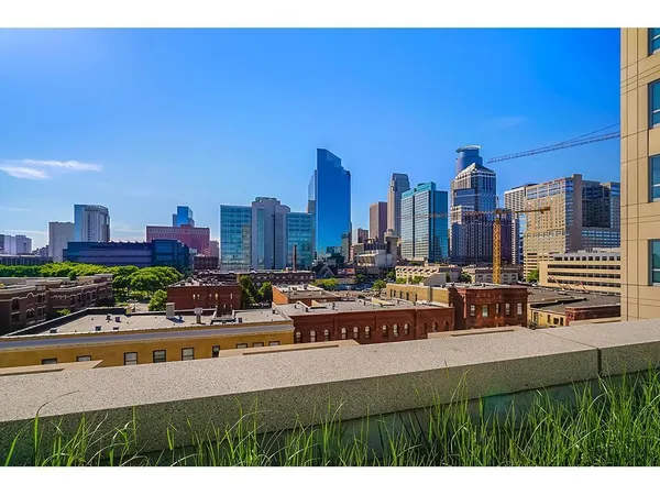 $1,795 | 929 Portland Avenue, Unit 1702, Minneapolis, MN 55404