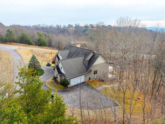 $750,000 | 163 Yellow Maple Lane, Murphy, NC 28906