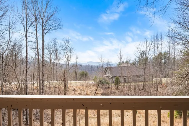 $750,000 | 163 Yellow Maple Lane, Murphy, NC 28906