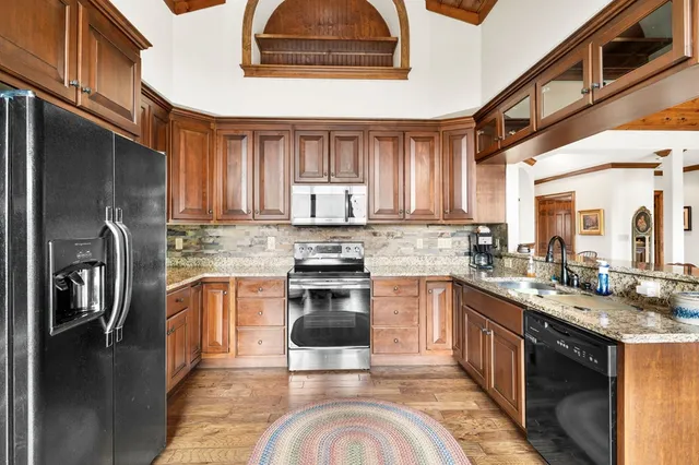 $750,000 | 163 Yellow Maple Lane, Murphy, NC 28906