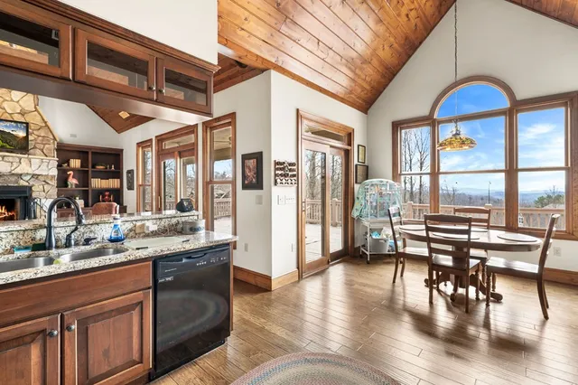 $750,000 | 163 Yellow Maple Lane, Murphy, NC 28906