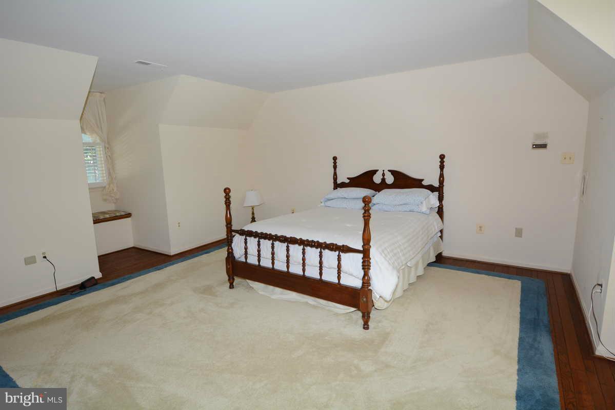 3810 Russell Road Woodbridge, VA 22192 - Photo 14 of 30 Bedroom (Master)
