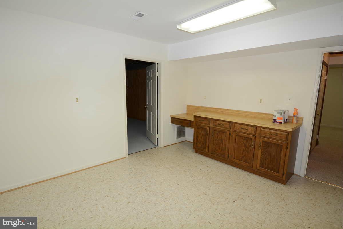3810 Russell Road Woodbridge, VA 22192 - Photo 24 of 30 Basement