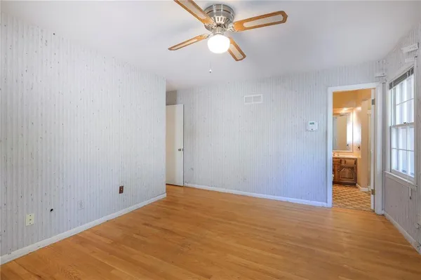 $349,900 | 406 West 109th Street, Kansas City, MO 64114