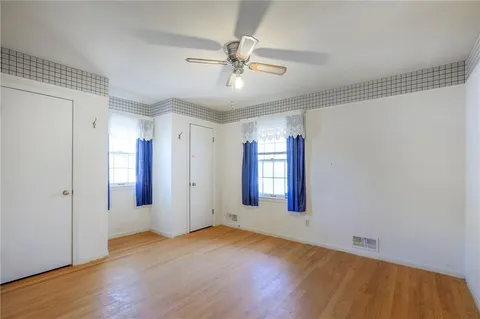 $349,900 | 406 West 109th Street, Kansas City, MO 64114