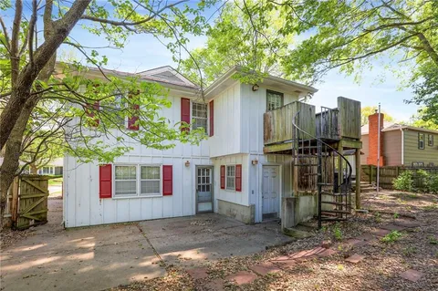 $349,900 | 406 West 109th Street, Kansas City, MO 64114
