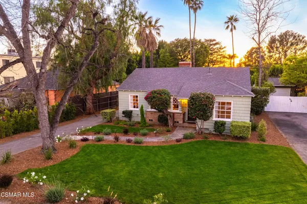 $1,299,000 | 5415 Carpenter Avenue, Valley Village, CA 91607