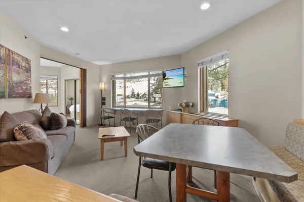 $925,000 | 201 Shirley Cyn Road, Unit 241, Olympic Valley, CA 96146