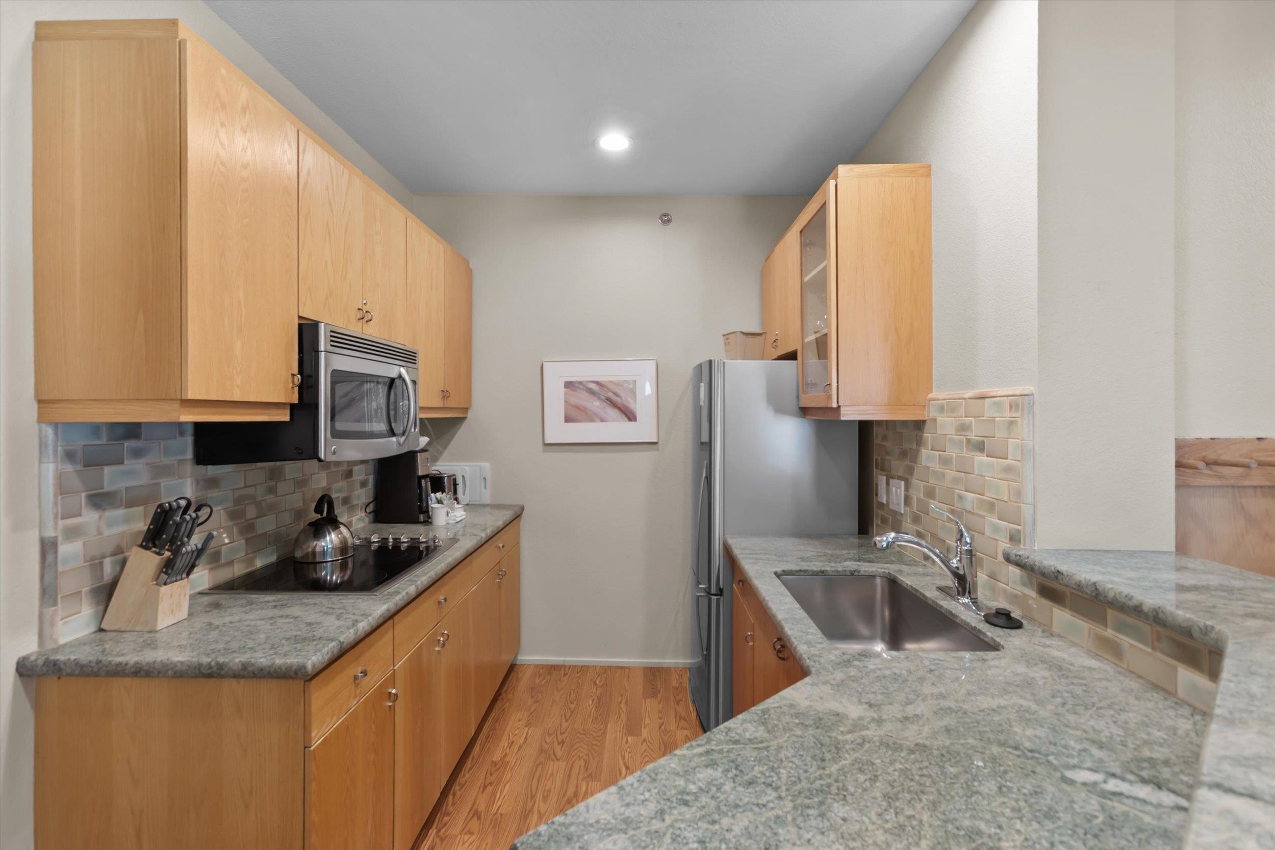 201 Shirley Cyn Road, Unit 241 Olympic Valley, CA 96146 - Photo 3 of 28