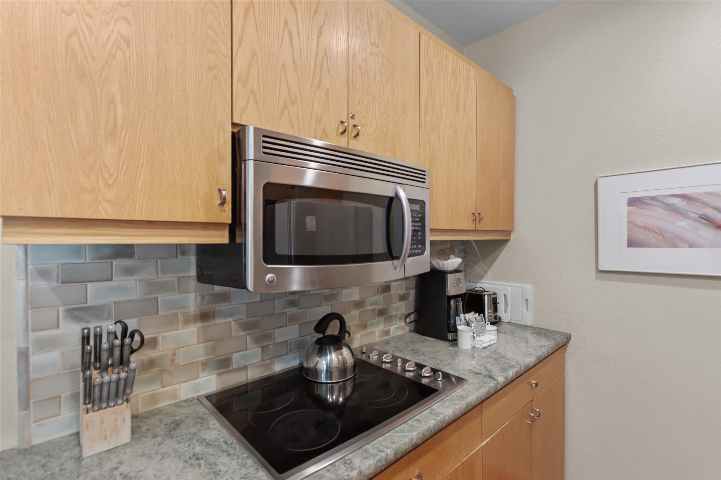201 Shirley Cyn Road, Unit 241 Olympic Valley, CA 96146 - Photo 4 of 28