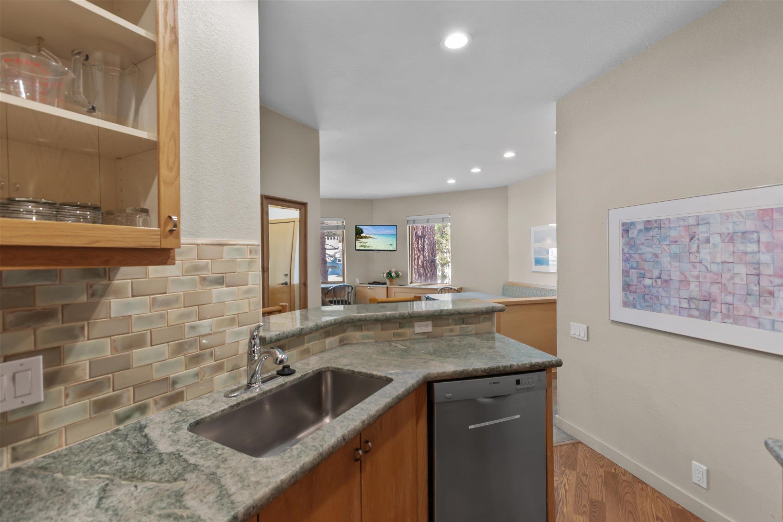 201 Shirley Cyn Road, Unit 241 Olympic Valley, CA 96146 - Photo 5 of 28