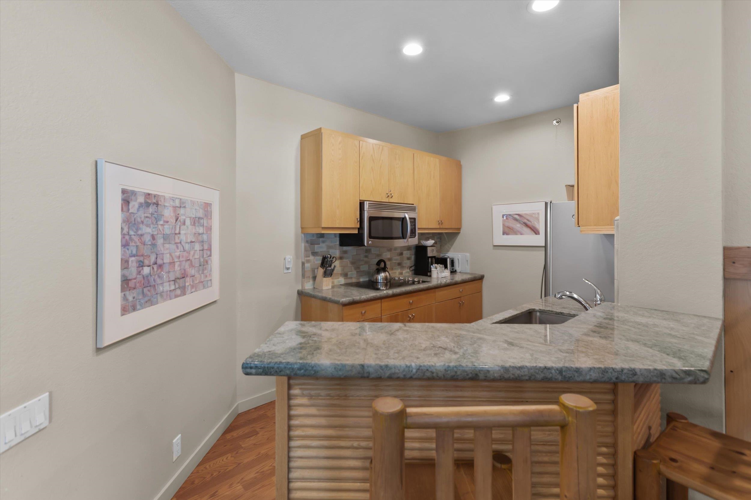 201 Shirley Cyn Road, Unit 241 Olympic Valley, CA 96146 - Photo 7 of 28