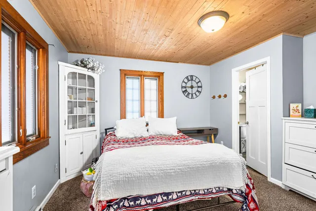 $595,000 | 3325 Strand Road, Duluth, MN 55803