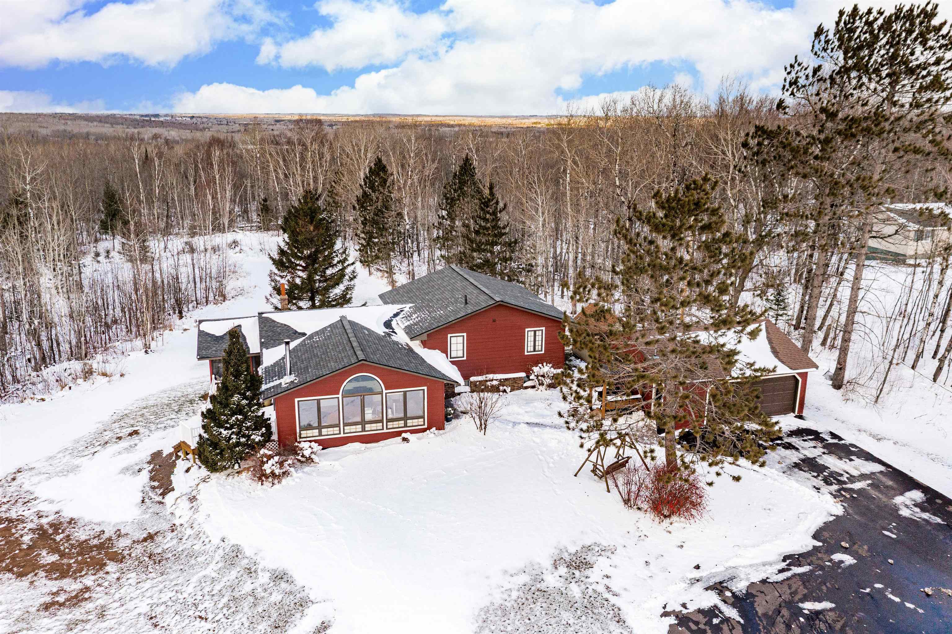 3325 Strand Road Duluth, MN 55803 - Photo 2 of 33 View of snowy aerial view