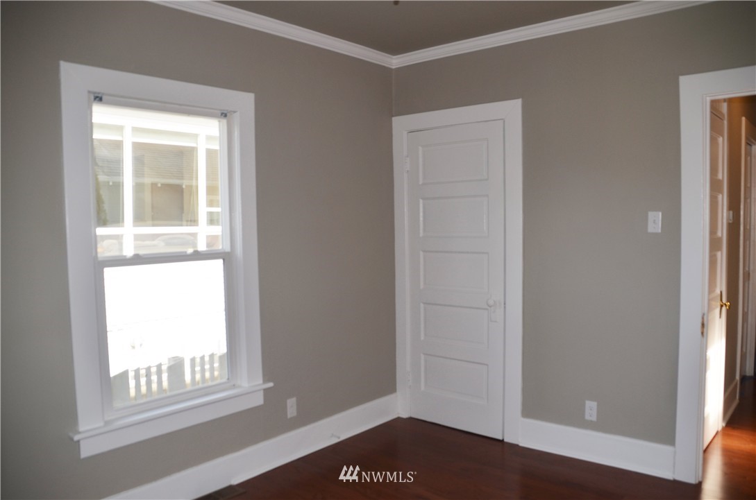 3024 62nd Avenue Southwest Seattle, WA 98116 - Photo 20 of 23 Gallery Image 20