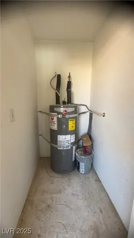 $1,450 | 8101 West Flamingo Road, Unit 2110, Las Vegas, NV 89147