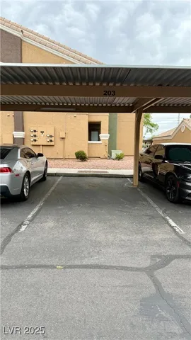 $1,450 | 8101 West Flamingo Road, Unit 2110, Las Vegas, NV 89147