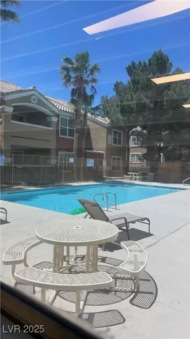 $1,450 | 8101 West Flamingo Road, Unit 2110, Las Vegas, NV 89147