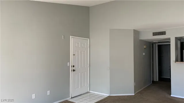$1,450 | 8101 West Flamingo Road, Unit 2110, Las Vegas, NV 89147