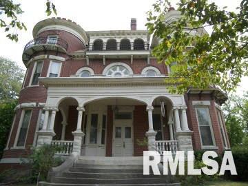 300 East Main Street Carmi, IL 62821 - Photo 9 of 16