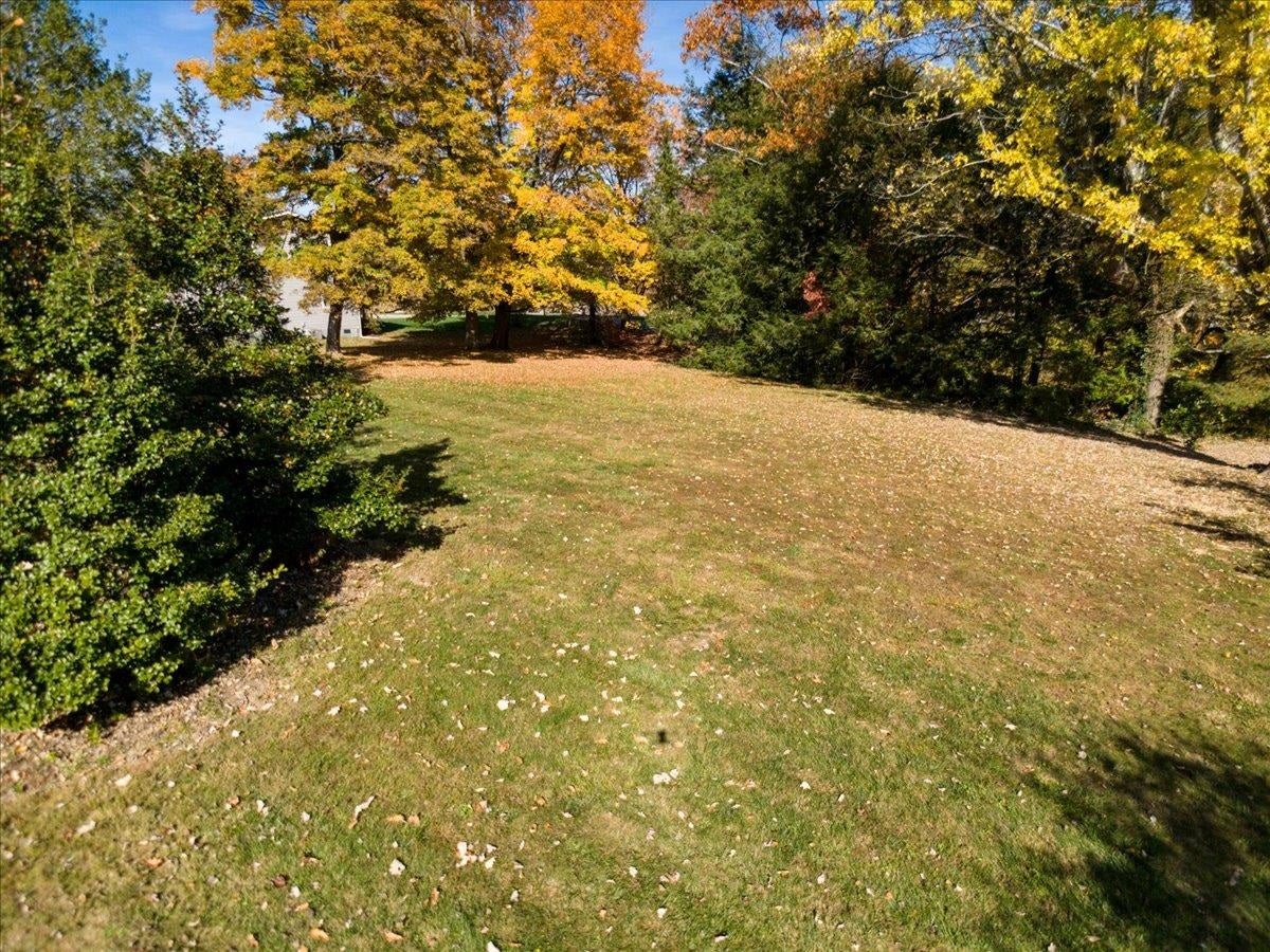 1200 Draper Road Southwest Blacksburg, VA 24060 - Photo 13 of 16 Gallery Image 13