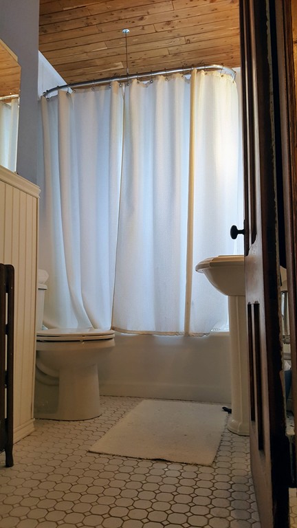 198 Florida Street Springfield, MA 01109 - Photo 20 of 21 Gallery Image 20