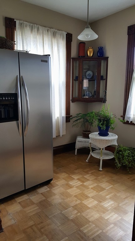 198 Florida Street Springfield, MA 01109 - Photo 5 of 21 Gallery Image 5