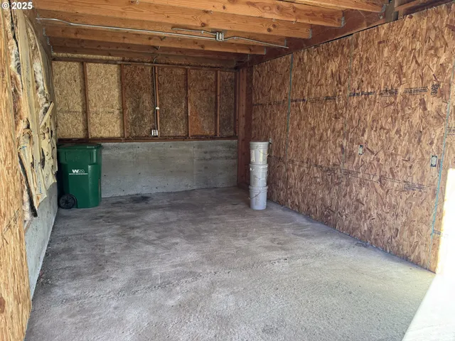 $525,000 | 73345 Apiary Road, Rainier, OR 97048