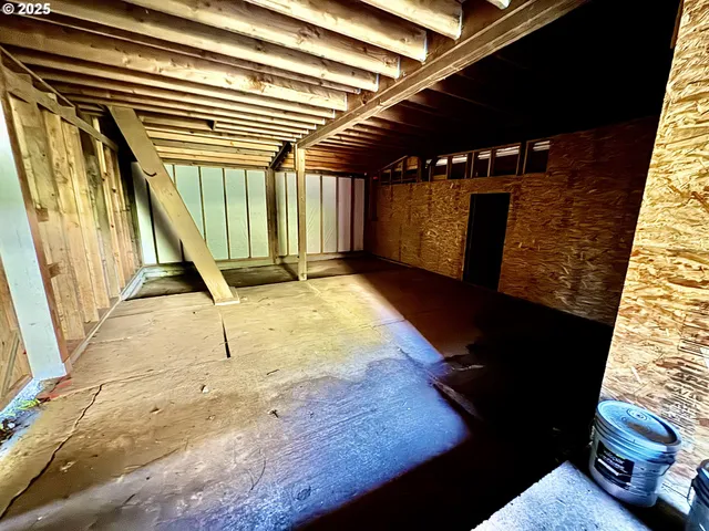 $525,000 | 73345 Apiary Road, Rainier, OR 97048