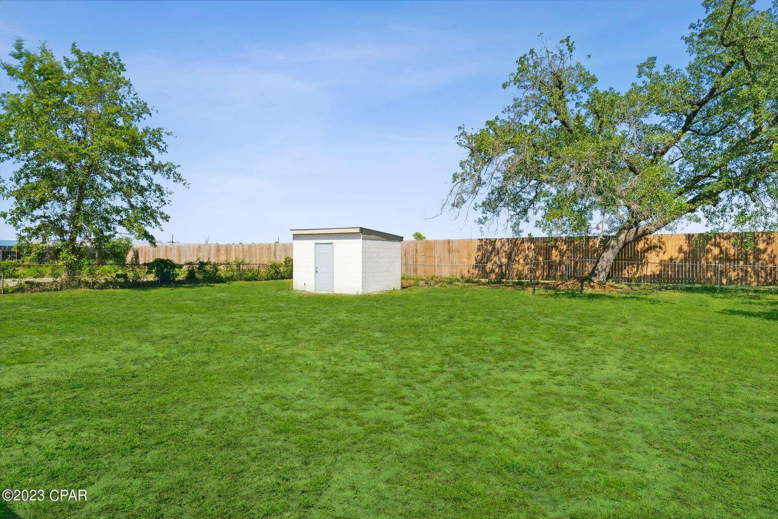 1029 Ethlyn Road Panama City, FL 32404 - Photo 27 of 29 a garden view