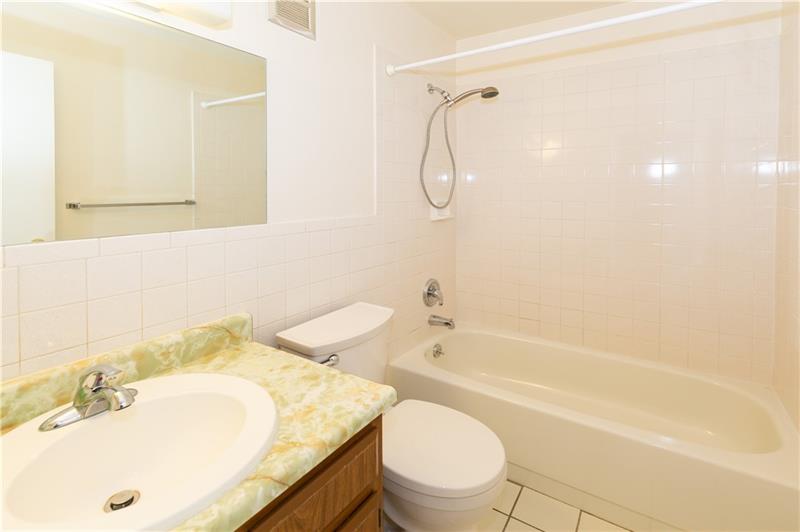555 Sloop Road, Unit 17 Pittsburgh, PA 15237 - Photo 8 of 11
