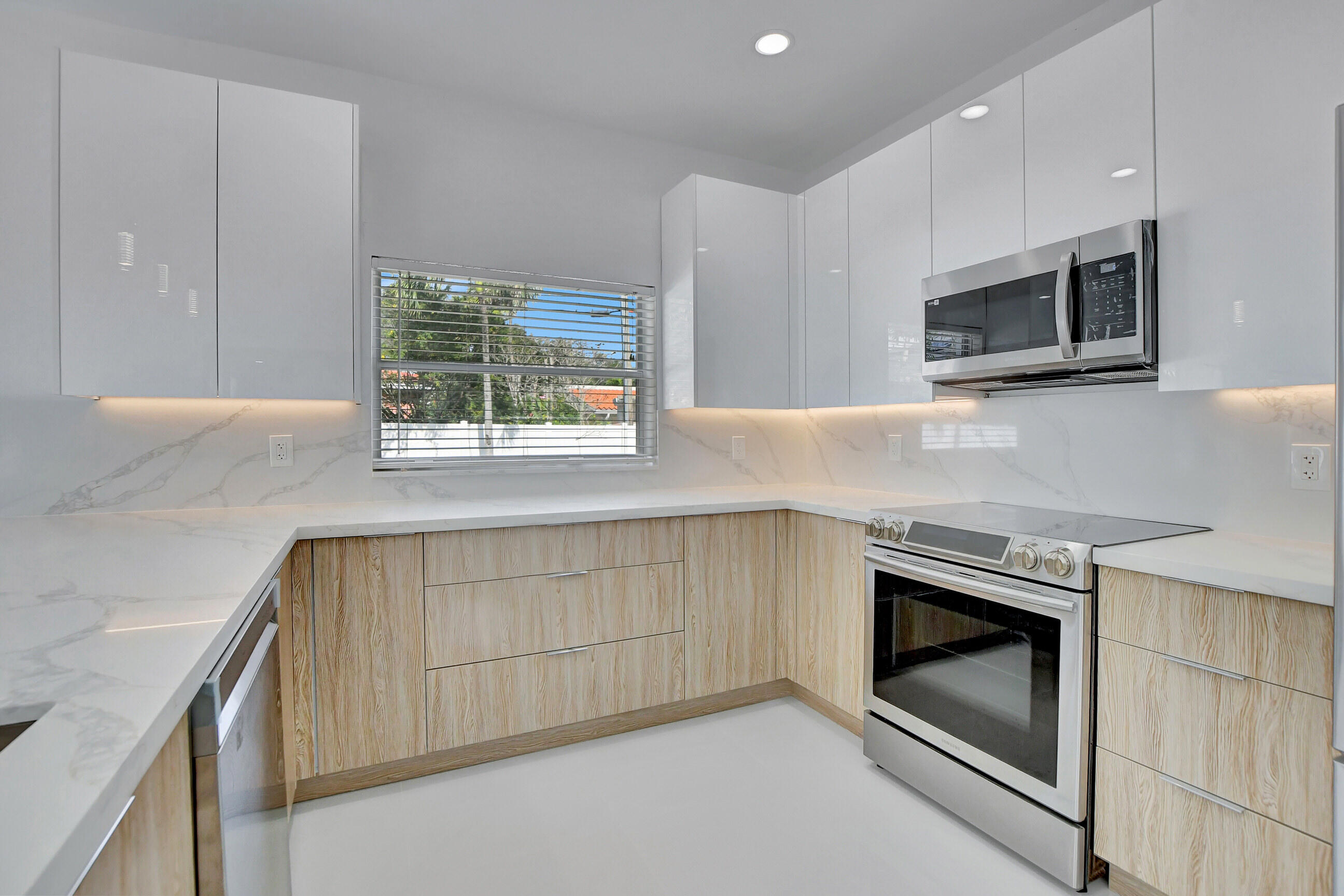 237 Northwest 7th Street Boca Raton, FL 33432 - Photo 13 of 64 42_dsc_3806