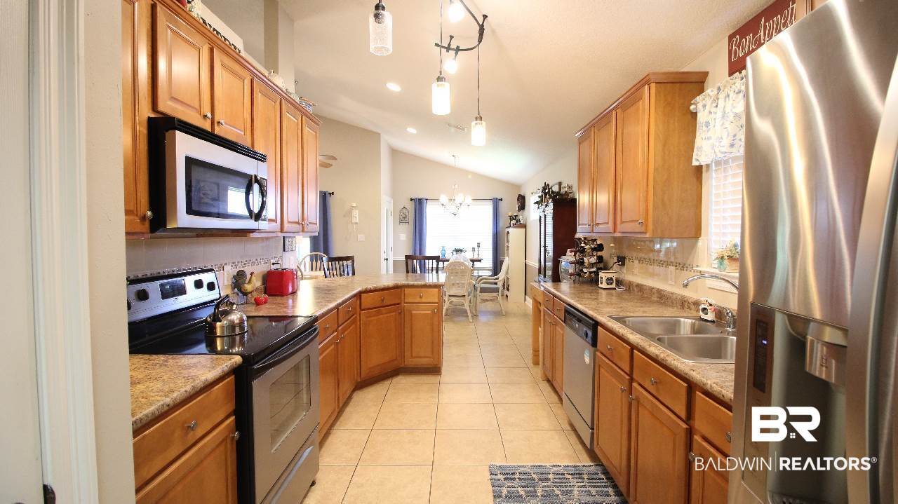 1732 Firefly Lane Foley, AL 36535 - Photo 13 of 39