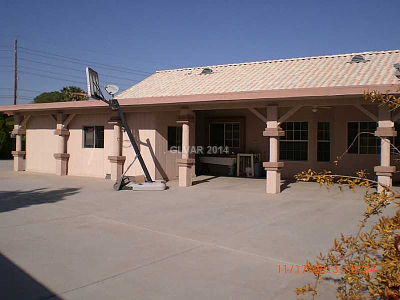 2855 Westwind Road Las Vegas, NV 89146 - Photo 24 of 32 Patio/Deck.