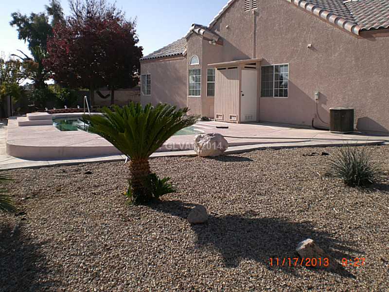 2855 Westwind Road Las Vegas, NV 89146 - Photo 32 of 32 Swimming Pool/Hot Tub/Sauna.