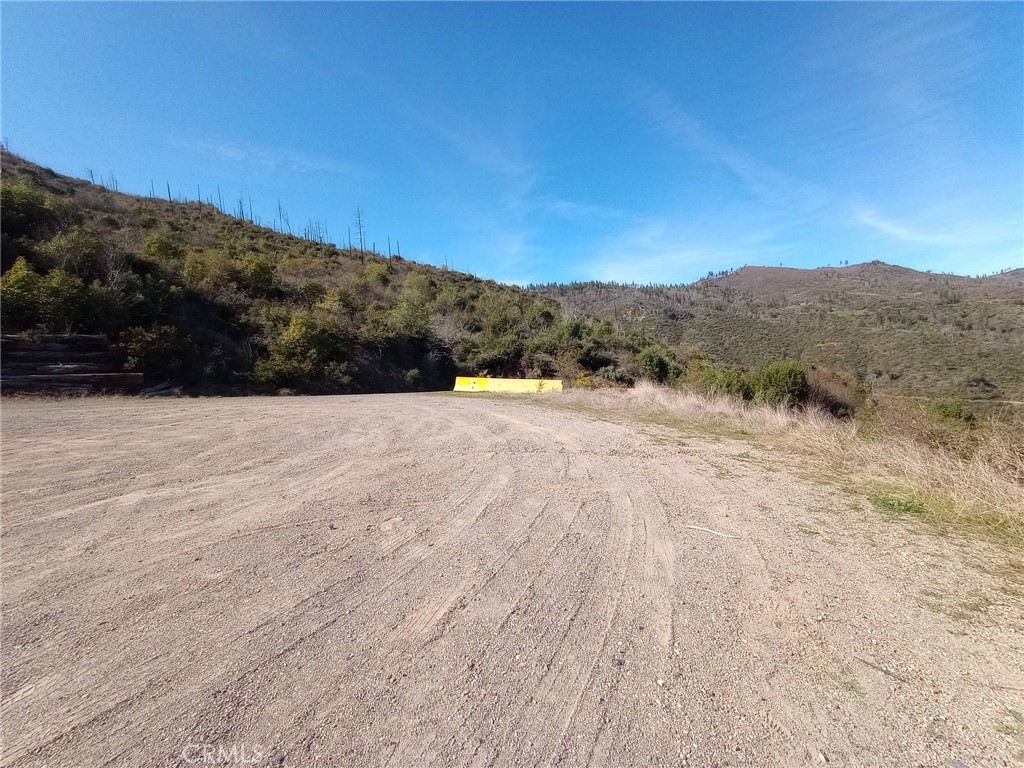 0 Bardees Bar Road Oroville, CA 95965 - Photo 30 of 33 large turnout, all 3 directions to the right to the left and down, all roads on this parcel, you are still on the 151 acres.