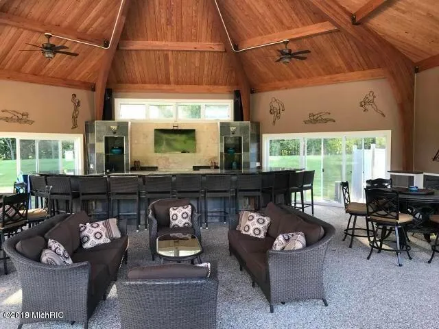 $85,000 | 8655 Heron, Unit 32, Watervliet, MI 49098