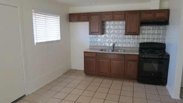 $984 | 4329 North Longview Avenue, Unit 2, Phoenix, AZ 85014