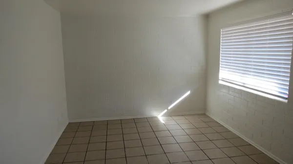 $984 | 4329 North Longview Avenue, Unit 2, Phoenix, AZ 85014