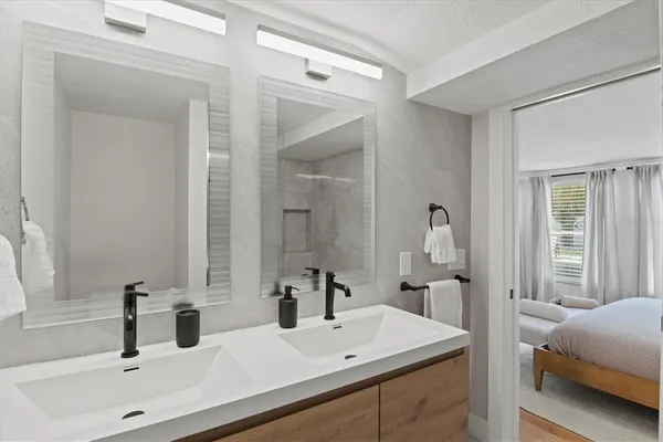 $9,900 | 326 South Lime Avenue, Sarasota, FL 34237