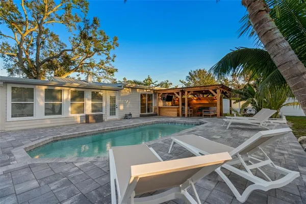 $9,900 | 326 South Lime Avenue, Sarasota, FL 34237