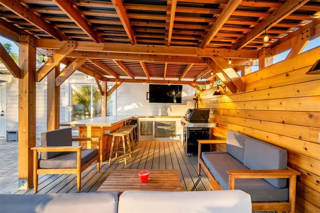 $9,900 | 326 South Lime Avenue, Sarasota, FL 34237