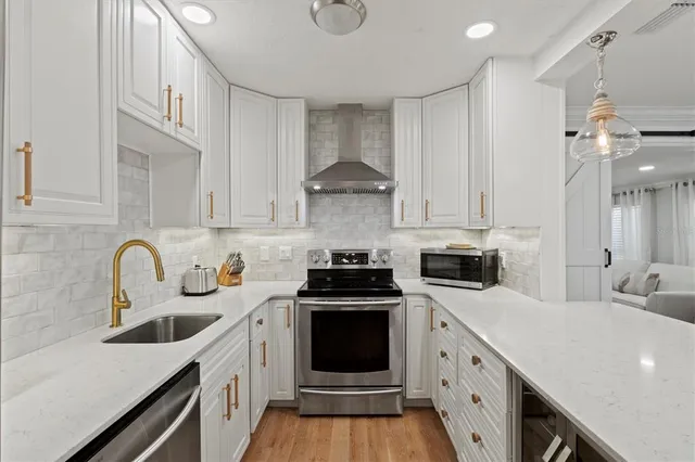 $9,900 | 326 South Lime Avenue, Sarasota, FL 34237