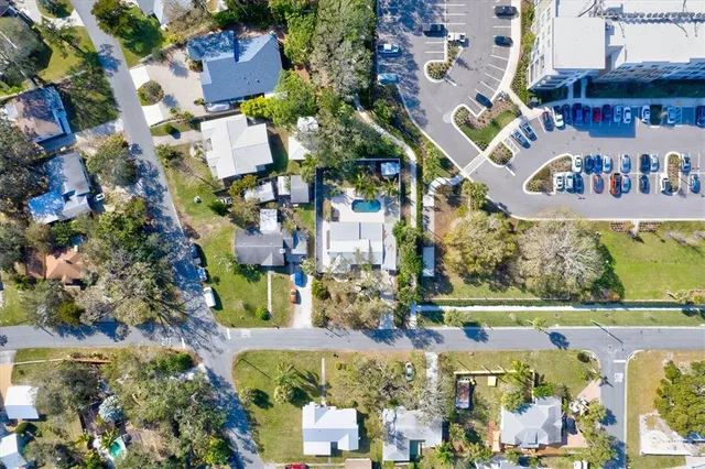 $9,900 | 326 South Lime Avenue, Sarasota, FL 34237