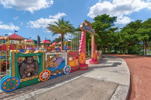 $9,900 | 326 South Lime Avenue, Sarasota, FL 34237