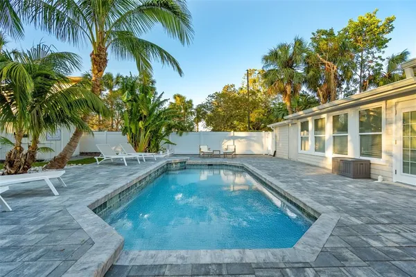 $9,900 | 326 South Lime Avenue, Sarasota, FL 34237